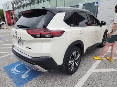 2022 Nissan Rogue Platinum