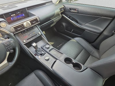 2017 Lexus IS 200t