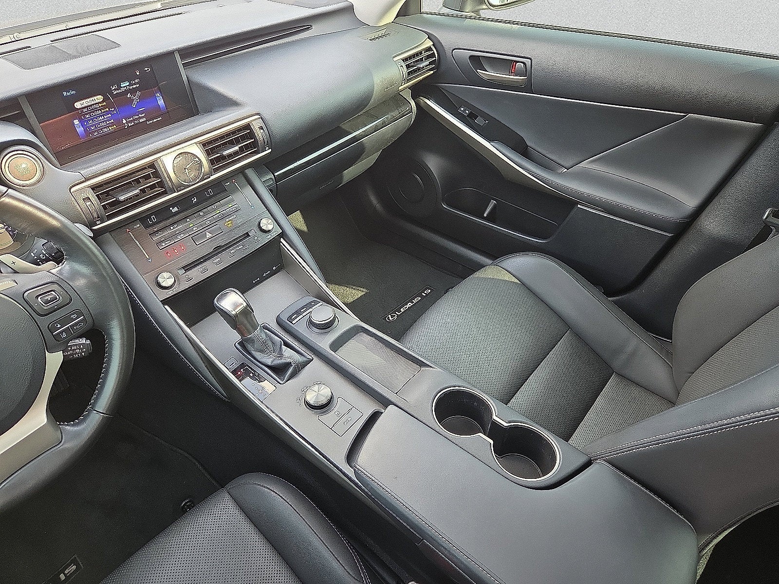2017 Lexus IS 200t