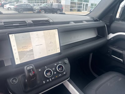 2025 Land Rover Defender 110 S