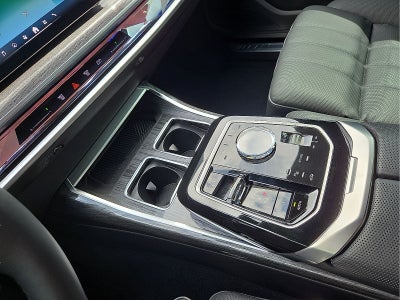 2025 BMW 7 Series 740i xDrive
