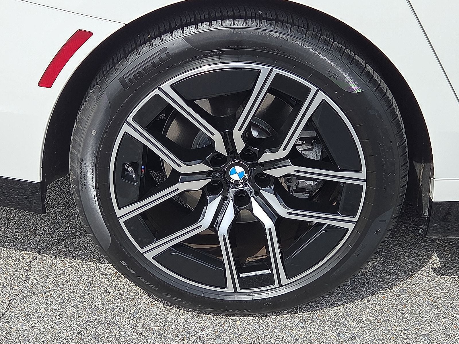 2025 BMW 7 Series 740i xDrive