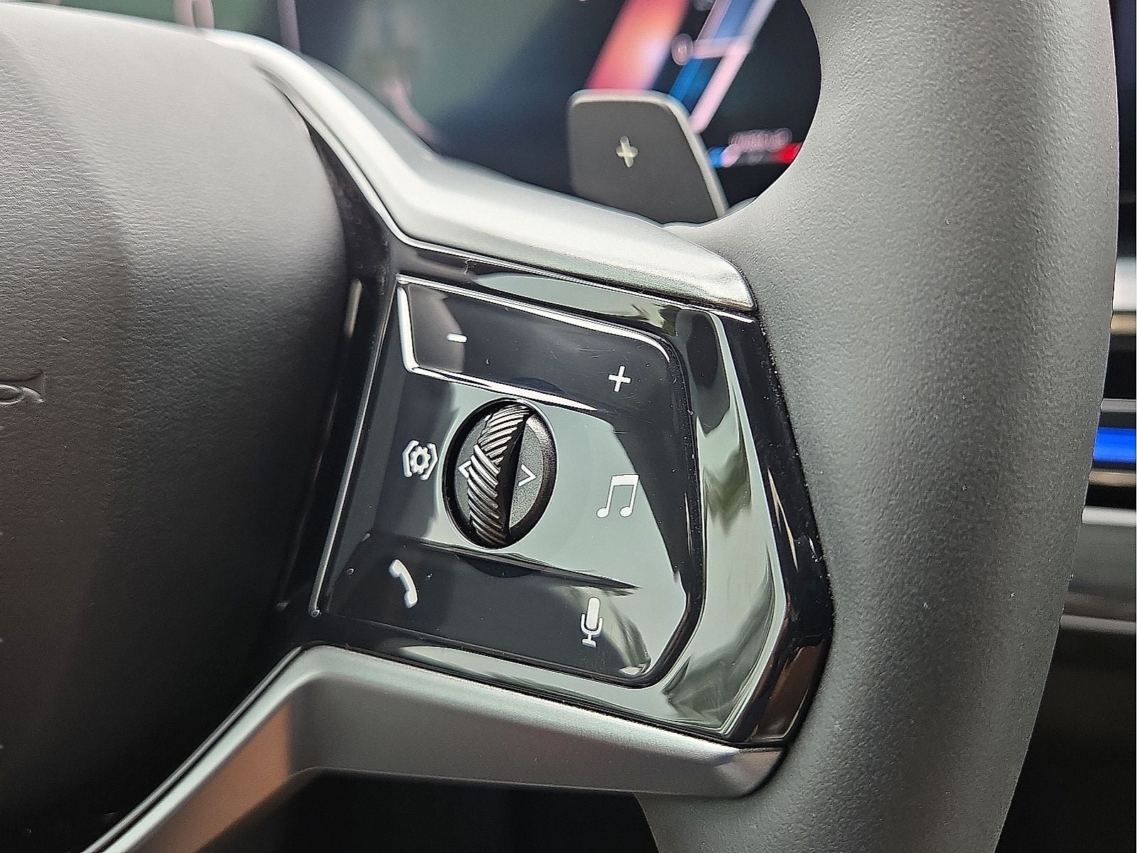2024 BMW 5 Series 530i