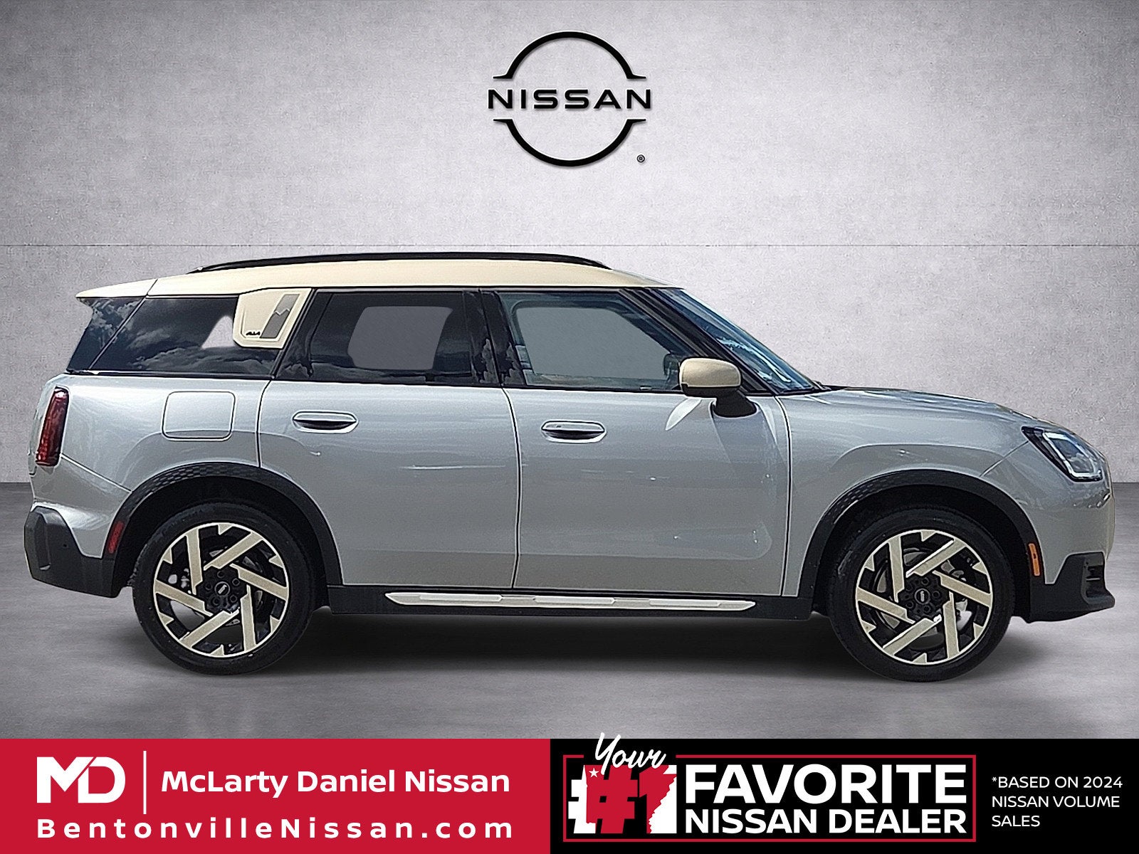 2025 MINI Cooper S Countryman Iconic